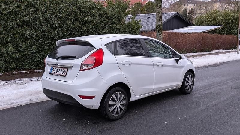 Brugt Ford Fiesta Titanium 125 HK (91 kW) 2015 Hvid Hatchback