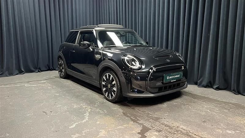 Midnight black Brugt 2023 Mini Cooper SE Hatchback | 189.900 kr. (Lidt for dyr) - Billede 1/1