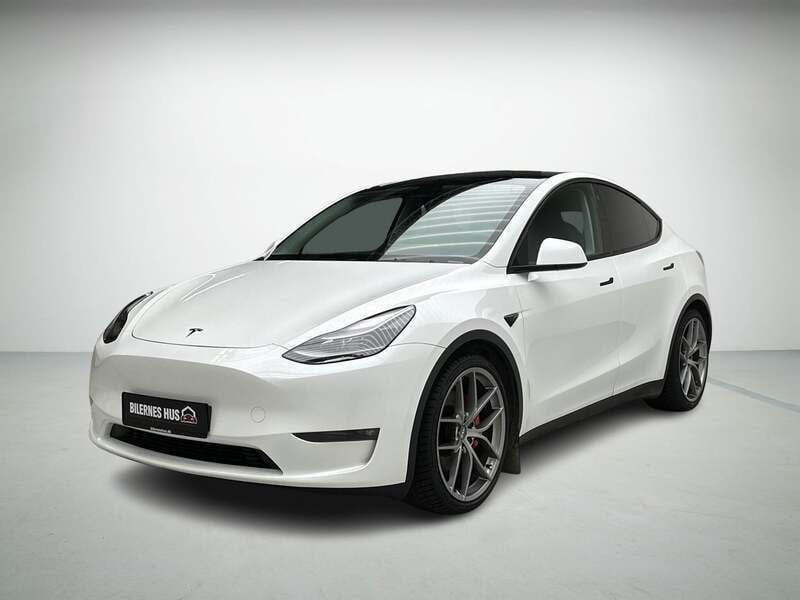 Hvidmetal Brugt 2024 Tesla Model Y Performance SUV | 319.900 kr. (God pris) - Billede 1/4