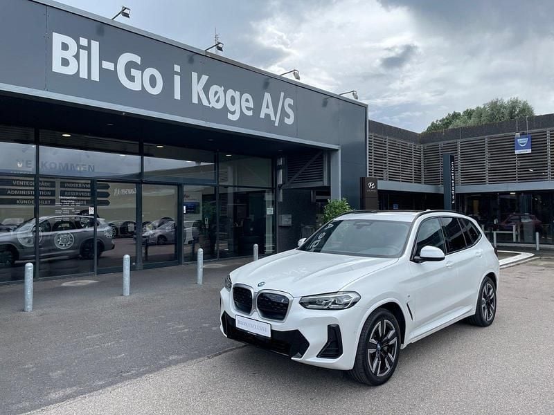 Hvid Brugt 2023 BMW iX3 M Sport SUV | 389.900 kr. (Super pris) - Billede 1/4