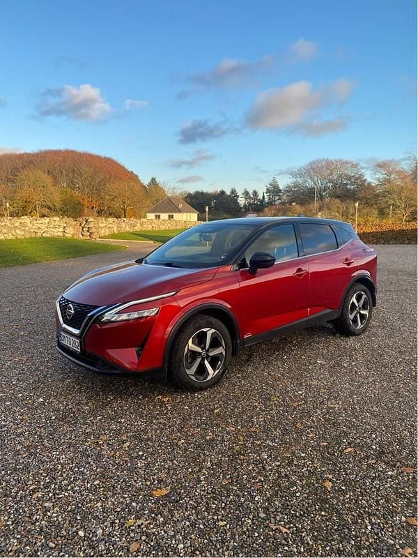 Xey rød/sort Brugt 2022 Nissan Qashqai Tekna SUV | 254.800 kr. - Billede 1/4