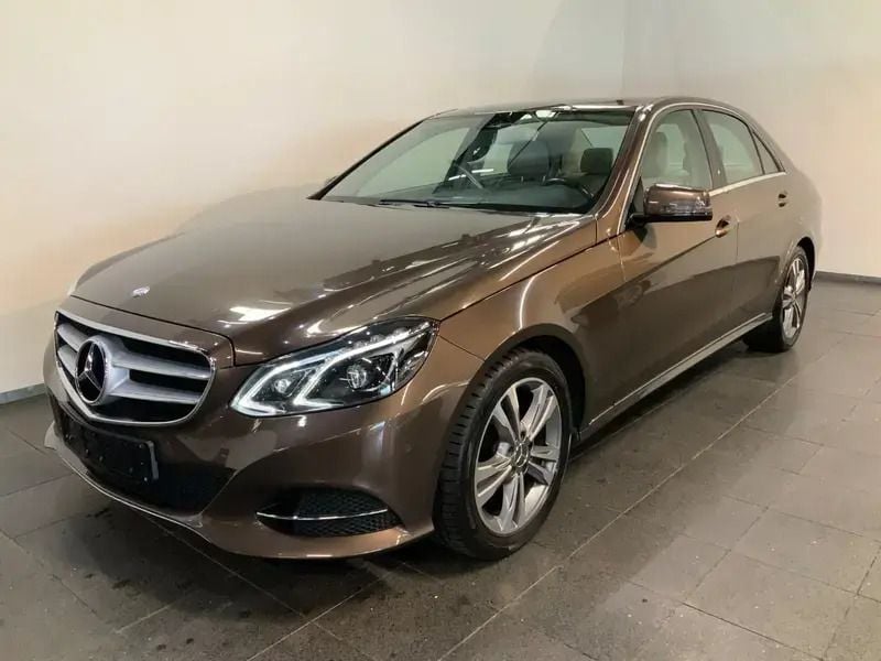 Brun Brugt 2014 Mercedes E220 Avantgarde Sedan | 144.900 kr. (Super pris) - Billede 1/4