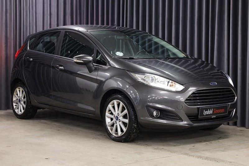 Koksmetal Brugt 2017 Ford Fiesta Titanium Hatchback | 64.900 kr. (Fair pris) - Billede 1/4