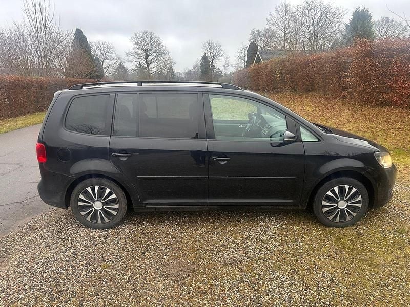 Brugt VW Touran Comfortline 140 HK (102 kW) 2013 Carbonsortmetal MPV
