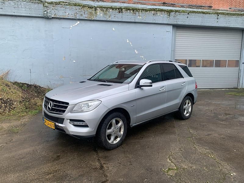 Gråmetal Brugt 2012 Mercedes ML350 SUV | 114.900 kr. - Billede 1/4