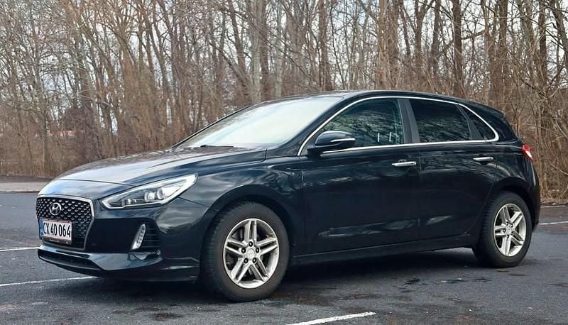 Brugt Hyundai i30 Premium 120 HK (88 kW) 2017 Sort Hatchback