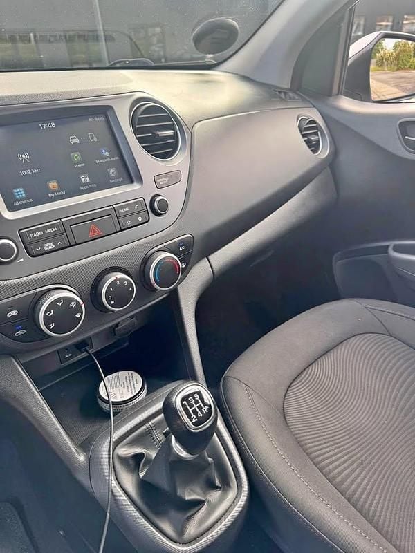 Grå Brugt 2020 Hyundai i10 Hatchback | 65.000 kr. (God pris) - Billede 1/4