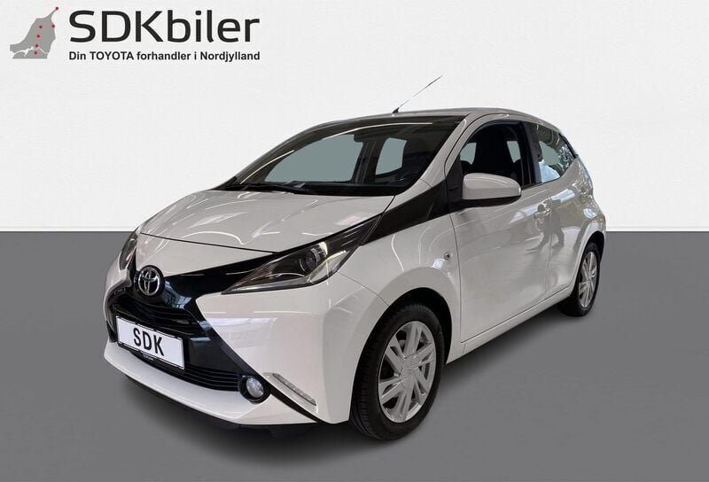 Flash white Brugt 2014 Toyota Aygo Touch Hatchback | 59.900 kr. (Fair pris) - Billede 1/4