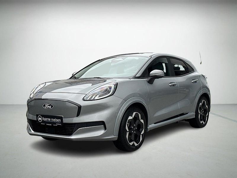Sølvmetal Ny 2025 Ford Puma Gen-E Premium SUV | 214.600 kr. (Fair pris) - Billede 1/4