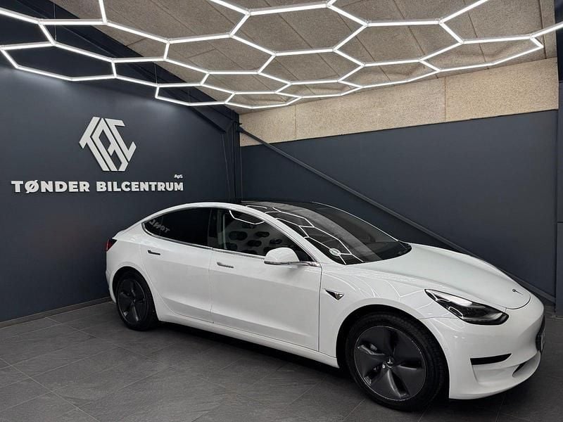 Brugt Tesla Model 3 Standard Range 225 kW (306 HK) 2019 Koksmetal Sedan