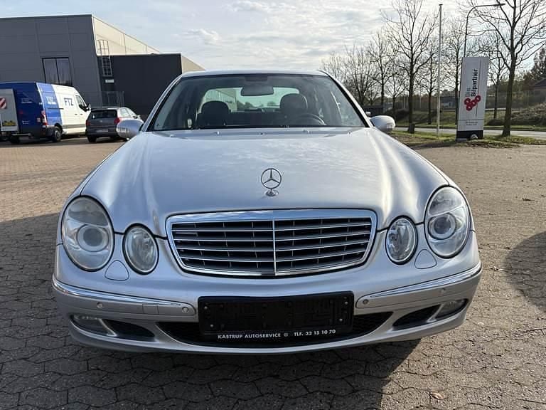 Brugt 2005 Mercedes E280 Sedan | 45.000 kr. - Billede 1/3