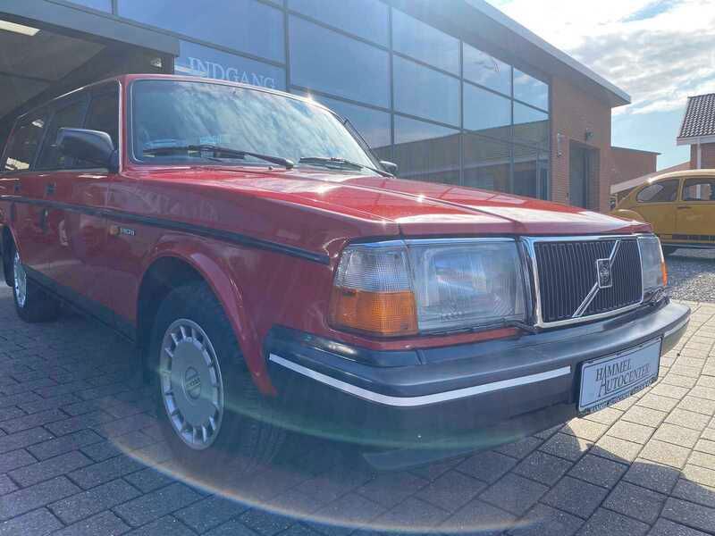 Brugt Volvo 240 115 HK (84 kW) 1986 Blå