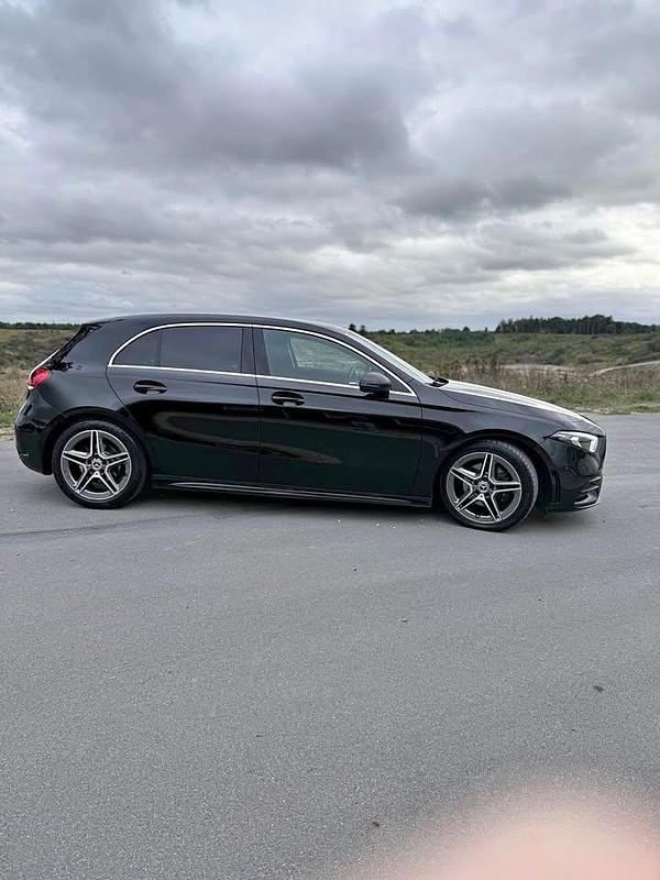 Sort Brugt 2020 Mercedes A200 AMG line Hatchback | 205.000 kr. (God pris) - Billede 1/4