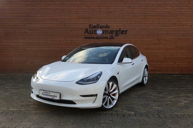 Perlemorshvid Brugt 2019 Tesla Model 3 Performance Sedan | 179.900 kr. (Fair pris) - Billede 1/4