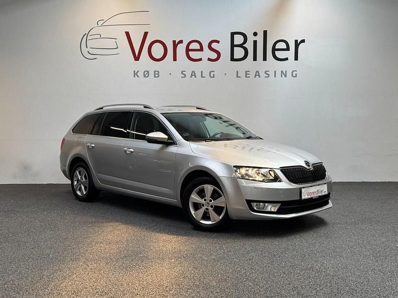 Sølvmetal Brugt 2015 Skoda Octavia Ambition Stationcar | 72.800 kr. (Fair pris) - Billede 1/4