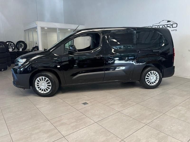 Ny Toyota Proace City City 100 kW (136 HK) 2025 Sort MPV