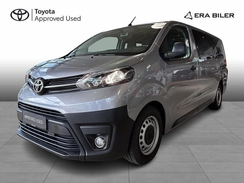 Grey cloud Brugt 2022 Toyota Proace Verso Stationcar | 389.900 kr. - Billede 1/4