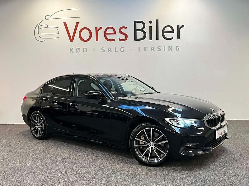Sort Brugt 2020 BMW 330e Sport Line Sedan | 279.900 kr. (Fair pris) - Billede 1/4