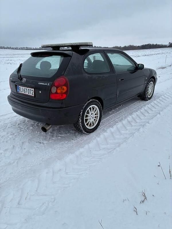 Brugt Toyota Corolla 97 HK (71 kW) 2001
