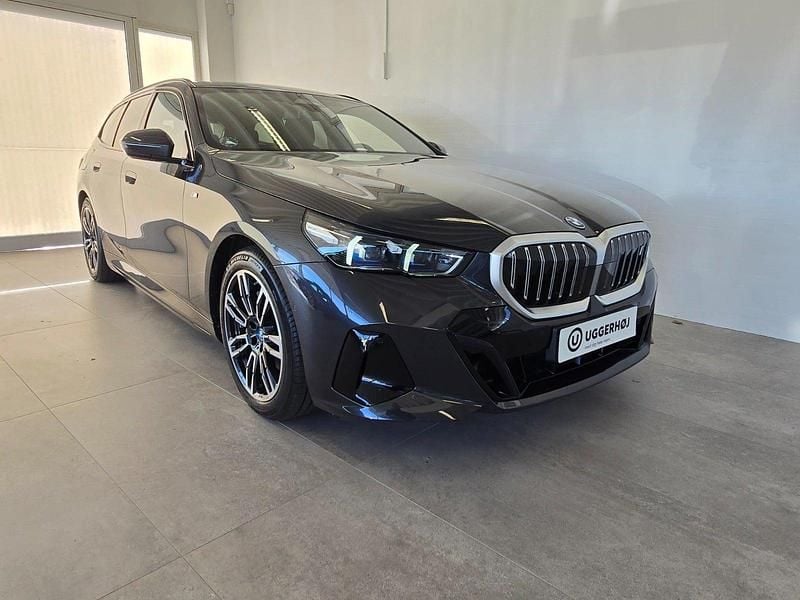 Brugt BMW i5 M Sport 250 kW (340 HK) 2024 Gråmetal Stationcar