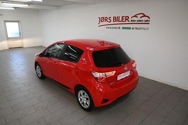 Brugt Toyota Yaris Limited 72 HK (52 kW) 2020 Rød Hatchback