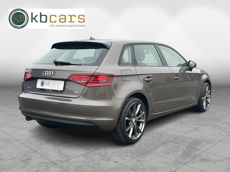 Brugt Audi A3 Sportback Ambiente 110 HK (80 kW) 2016 Champagnemetal Hatchback