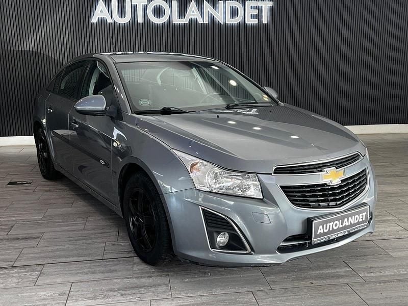 Gråmetal Brugt 2013 Chevrolet Cruze LT Sedan | 24.800 kr. - Billede 1/4