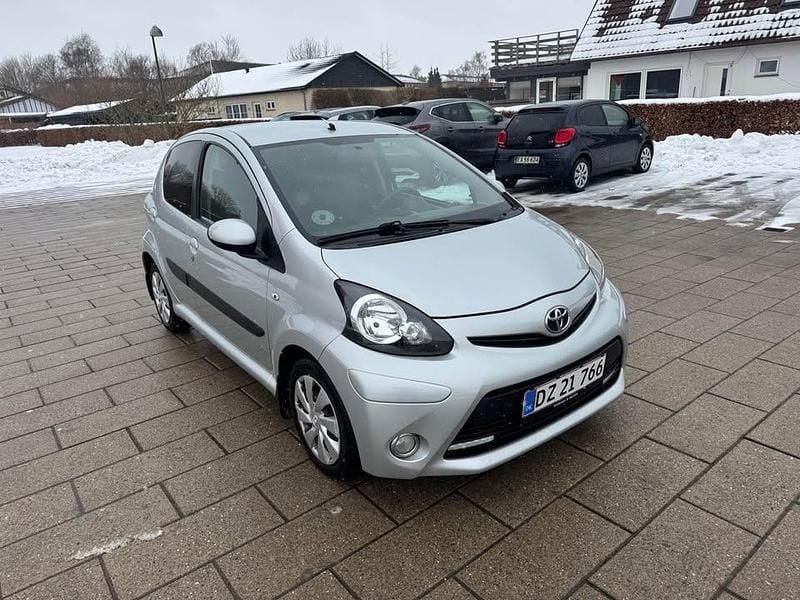 Brugt Toyota Aygo T1 68 HK (50 kW) 2013 Hatchback