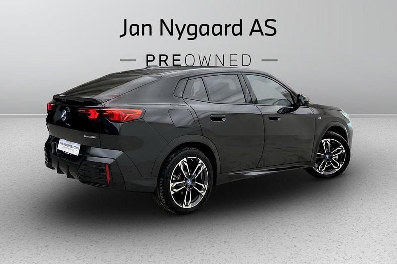 Brugt BMW iX2 M Sport 230 kW (313 HK) 2024 Sortmetal SUV