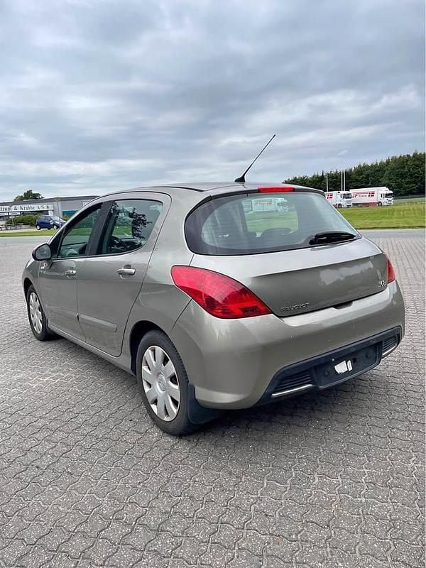 Brugt 2010 Peugeot 308 Sedan | 17.900 kr. (God pris) - Billede 1/4