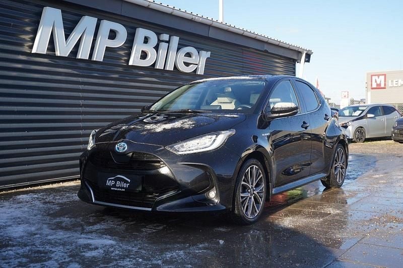 Sort Brugt 2020 Toyota Yaris Hybrid H4 Hatchback | 189.900 kr. (Fair pris) - Billede 1/4