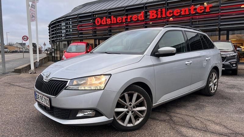Sølvmetal Brugt 2021 Skoda Fabia Dynamic Stationcar | 139.850 kr. (Fair pris) - Billede 1/4