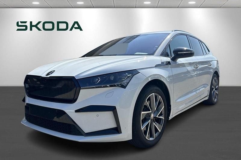 Hvid Brugt 2024 Skoda Enyaq iV SportLine SUV | 387.900 kr. (Fair pris) - Billede 1/4
