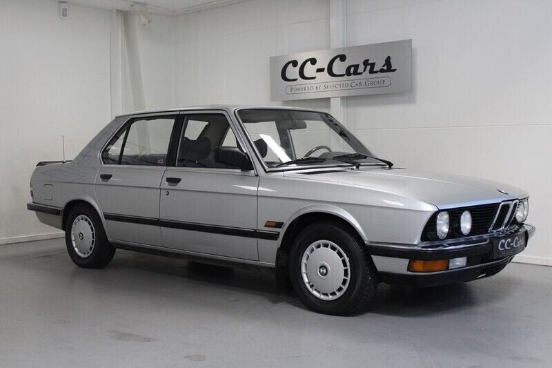 Sølv Brugt 1983 BMW 524 Sedan | 99.900 kr. - Billede 1/4