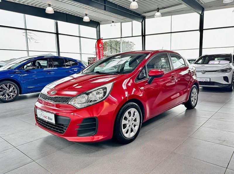 Rødmetal Brugt 2016 Kia Rio Hatchback | 69.700 kr. - Billede 1/4