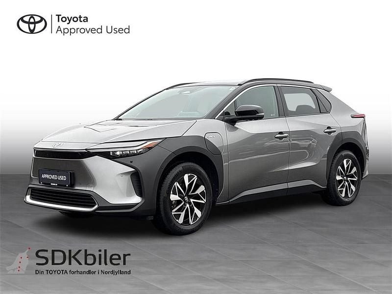 Brugt Toyota bZ4X Executive 150 kW (204 HK) 2025 2wc deep metal grey/astral bla SUV