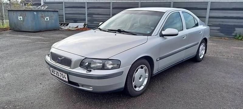 Brugt 2002 Volvo S60 Sedan | 13.500 kr. (Fair pris) - Billede 1/4