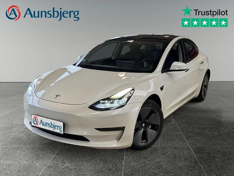 Hvid Brugt 2023 Tesla Model 3 Long Range AWD Sedan | 249.500 kr. (God pris) - Billede 1/4