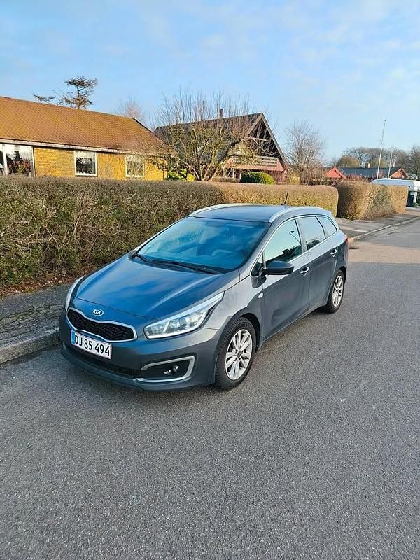 Grå Brugt 2016 Kia Ceed Premium Hatchback | 79.900 kr. (Fair pris) - Billede 1/4