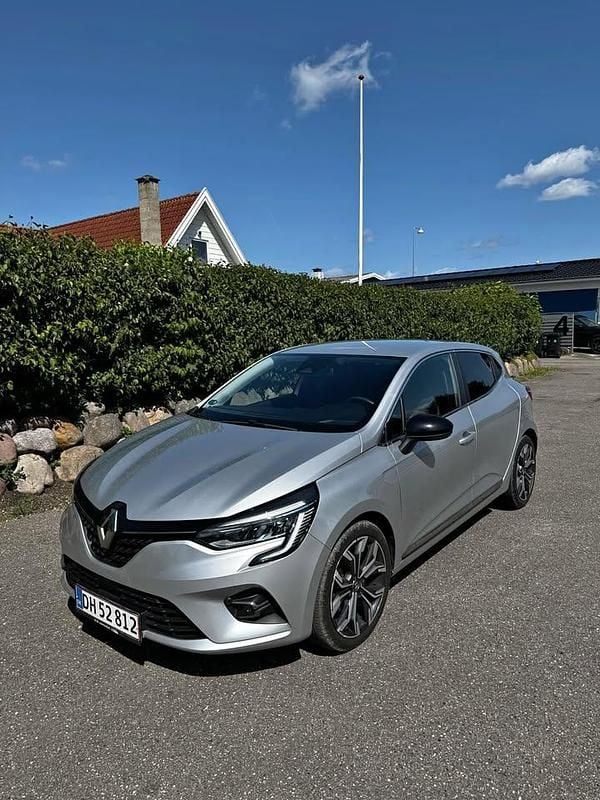 Grå Brugt 2020 Renault Clio V Intens Hatchback | 129.900 kr. (God pris) - Billede 1/4