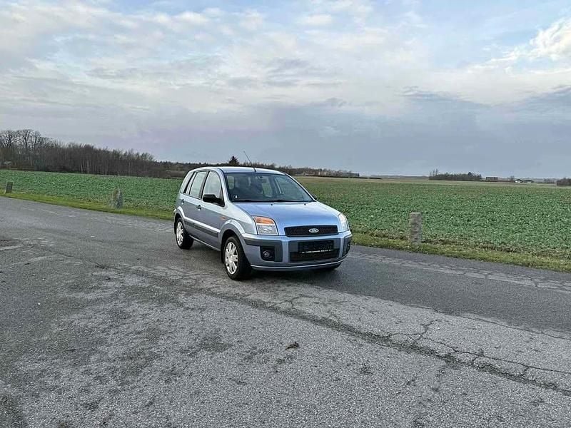 Brugt 2005 Ford Fusion Hatchback | 20.000 kr. (Lidt for dyr) - Billede 1/4