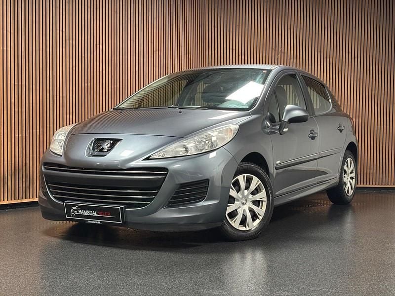 Grå Brugt 2010 Peugeot 207 Comfort plus Hatchback | 29.995 kr. (Fair pris) - Billede 1/4