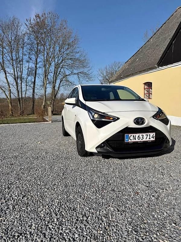 Brugt Toyota Aygo 72 HK (52 kW) 2019 Hvid Hatchback