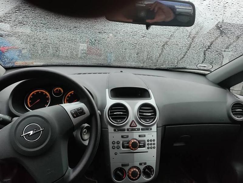 Brugt Opel Corsa 65 HK (47 kW) 2012 Sort Hatchback