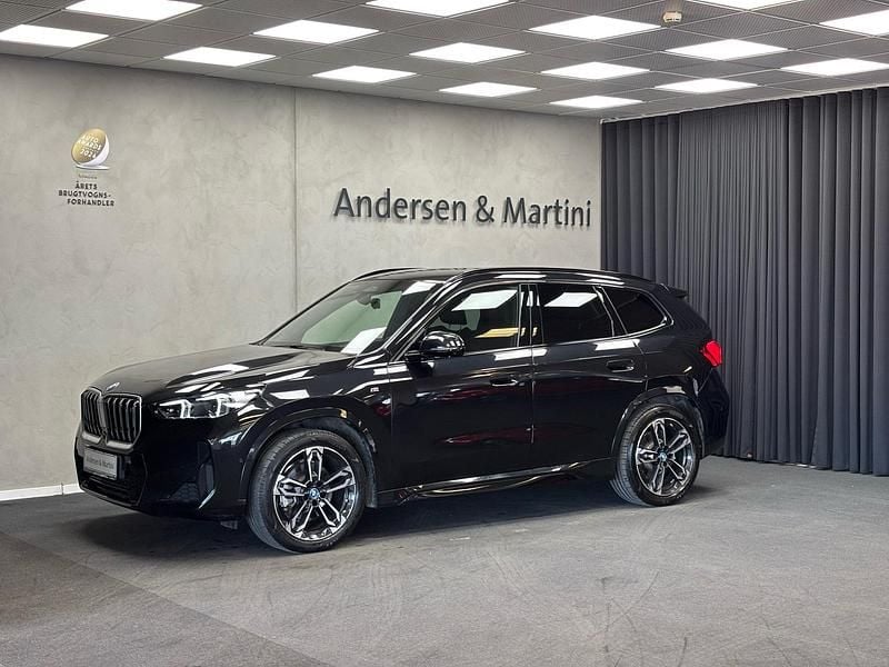 Sort Brugt 2023 BMW iX1 M Sport SUV | 349.800 kr. (Lidt for dyr) - Billede 1/4