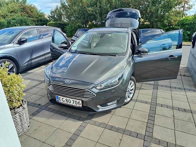 Grå Brugt 2017 Ford Focus Hatchback | 69.900 kr. (Fair pris) - Billede 1/4