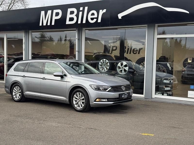 Sølvmetal Brugt 2018 VW Passat Comfortline Stationcar | 149.700 kr. (Fair pris) - Billede 1/4