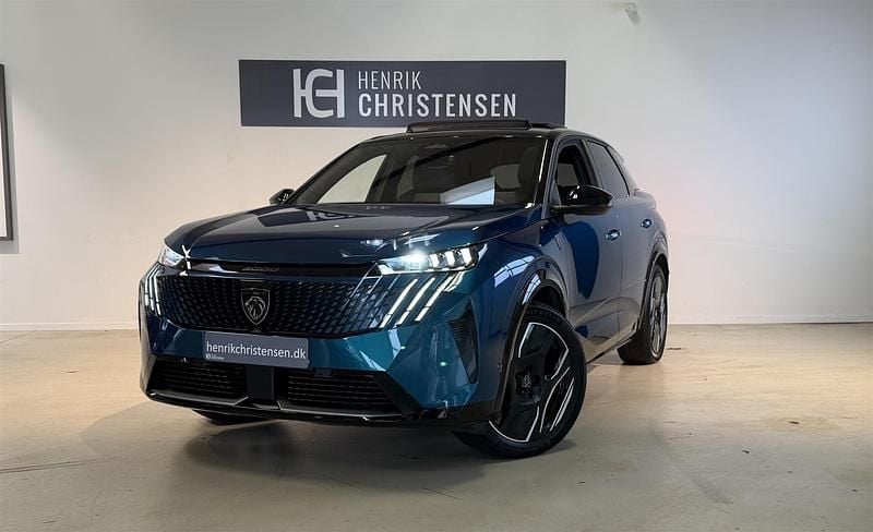 Obsession blue Brugt 2024 Peugeot e-3008 GT SUV | 294.900 kr. (Fair pris) - Billede 1/4
