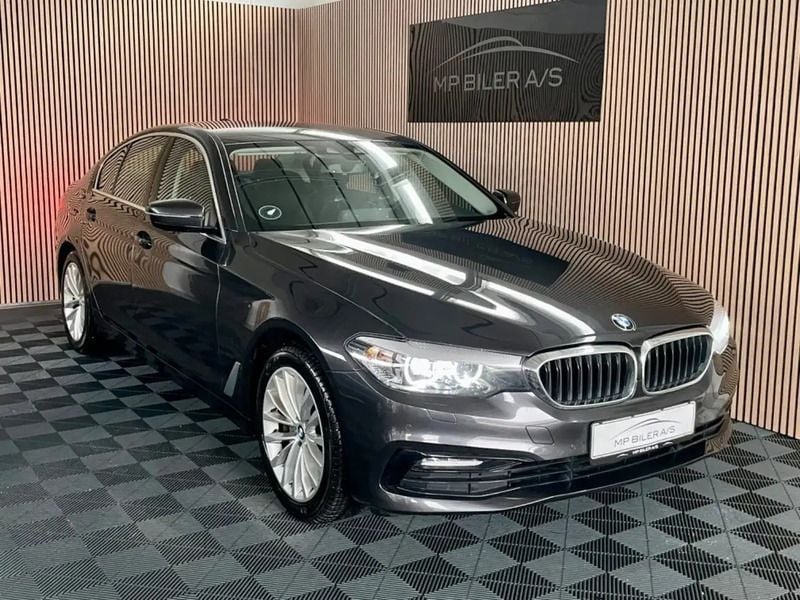 Gråmetal Brugt 2019 BMW 520 Sport Line Sedan | 289.900 kr. - Billede 1/4