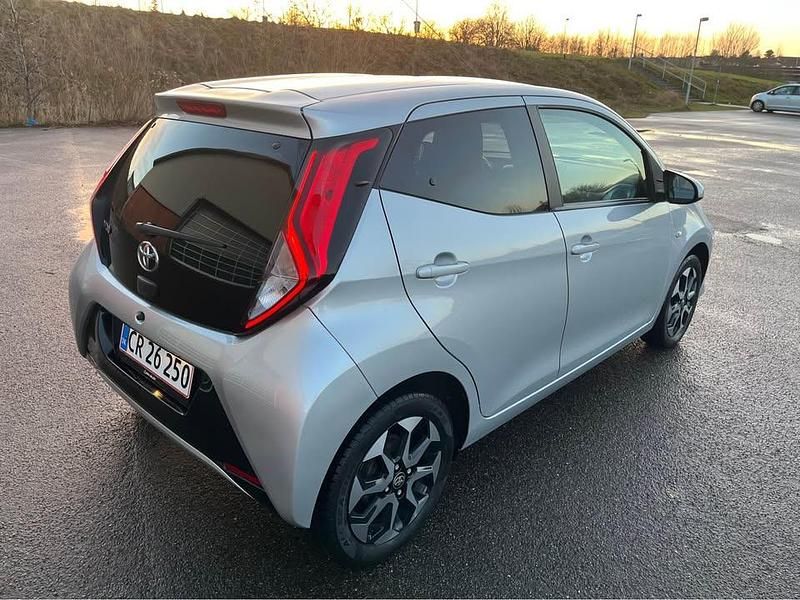 Brugt Toyota Aygo x-press 72 HK (52 kW) 2020 Grå Hatchback